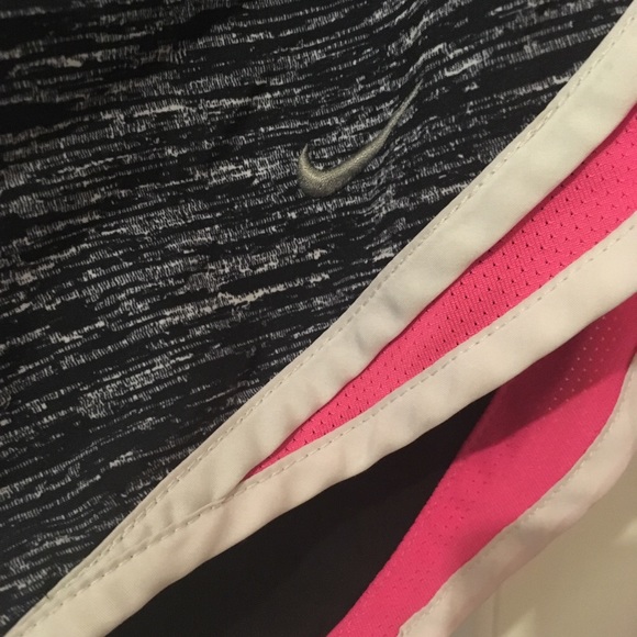 nike running shorts - Picture 4 of 4